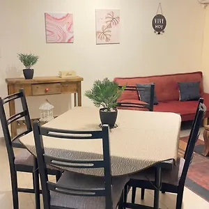 https://entre-juan-b-justo.hotelsmendoza.com